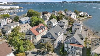 23 Green St 1R, Salem, MA 01970