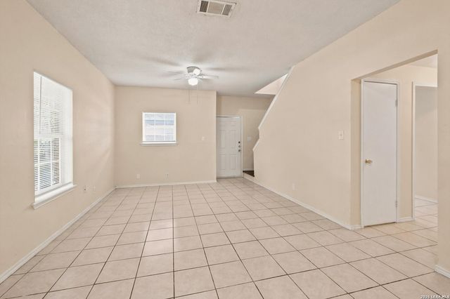 7607 Windsor Oaks, San Antonio, TX 78239