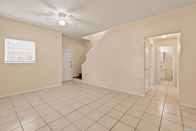 7607 Windsor Oaks, San Antonio, TX 78239