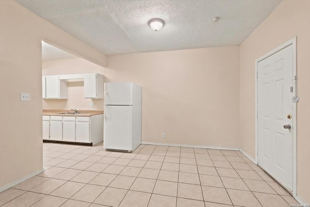 7607 Windsor Oaks, San Antonio, TX 78239