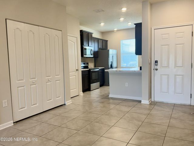 3992 VILLAGE VIEW Lane, Orange Park, FL 32065