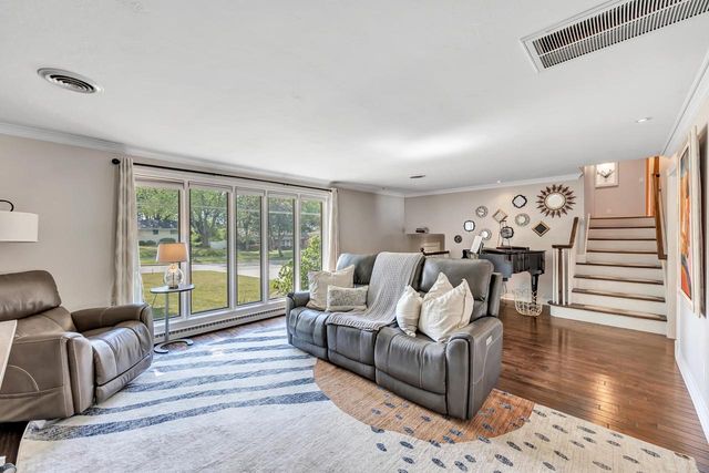 160 Roselawn BOULEVARD, Allouez, WI 54301
