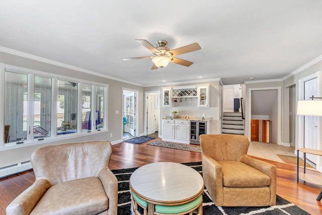 160 Roselawn BOULEVARD, Allouez, WI 54301