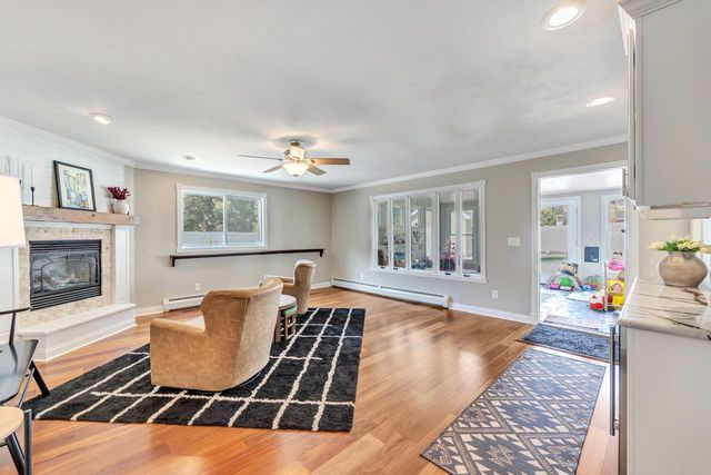 160 Roselawn BOULEVARD, Allouez, WI 54301