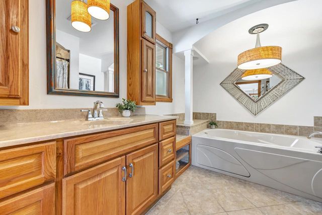 160 Roselawn BOULEVARD, Allouez, WI 54301