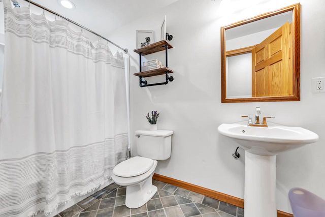 160 Roselawn BOULEVARD, Allouez, WI 54301