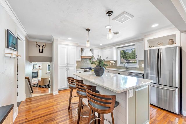 160 Roselawn BOULEVARD, Allouez, WI 54301