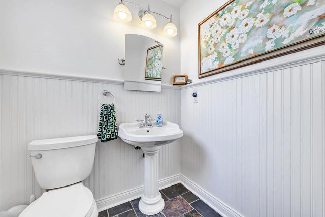 160 Roselawn BOULEVARD, Allouez, WI 54301