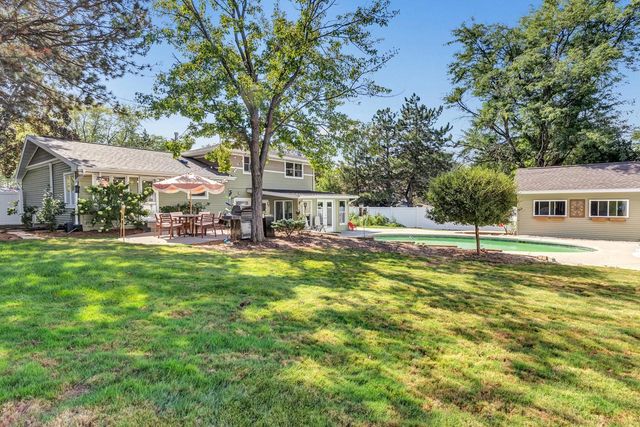 160 Roselawn BOULEVARD, Allouez, WI 54301