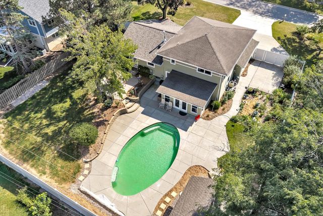 160 Roselawn BOULEVARD, Allouez, WI 54301