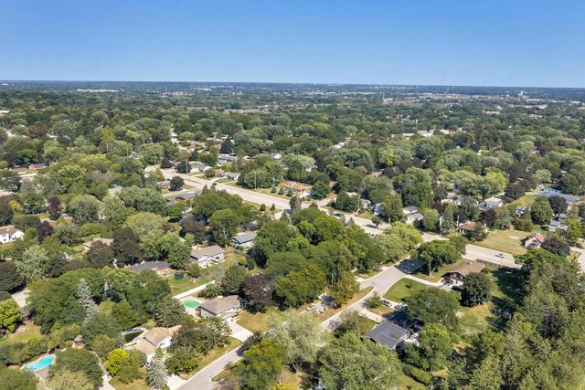 160 Roselawn BOULEVARD, Allouez, WI 54301