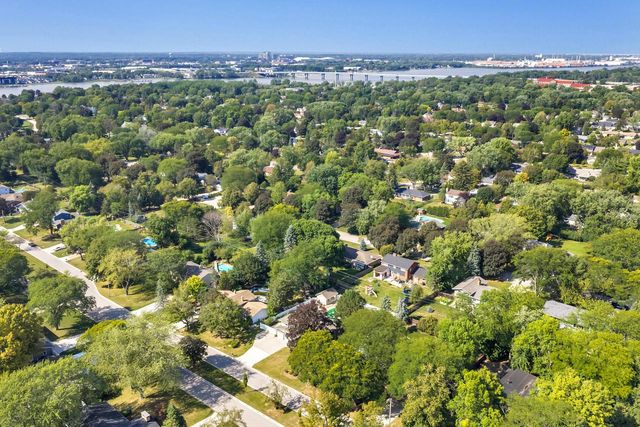 160 Roselawn BOULEVARD, Allouez, WI 54301