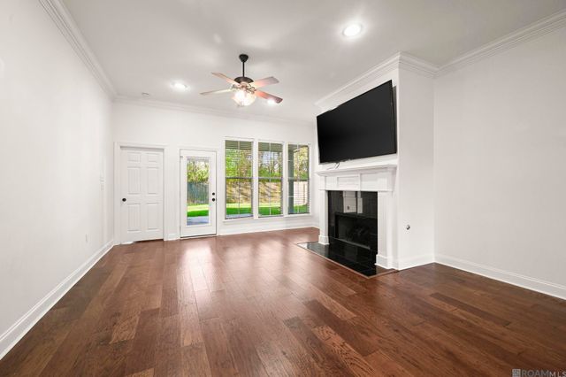 9216 Magnolia Leaf Ave, Baton Rouge, LA 70810