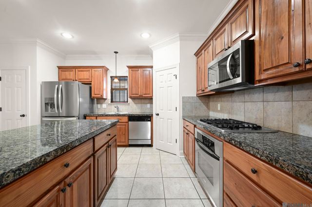 9216 Magnolia Leaf Ave, Baton Rouge, LA 70810