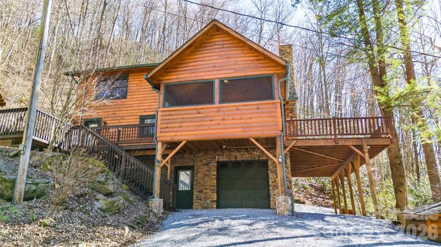 3458 Dicks Creek Road, Whittier, NC 28789