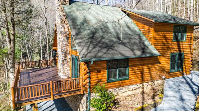 3458 Dicks Creek Road, Whittier, NC 28789