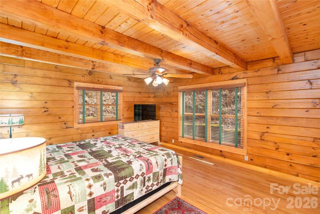 3458 Dicks Creek Road, Whittier, NC 28789