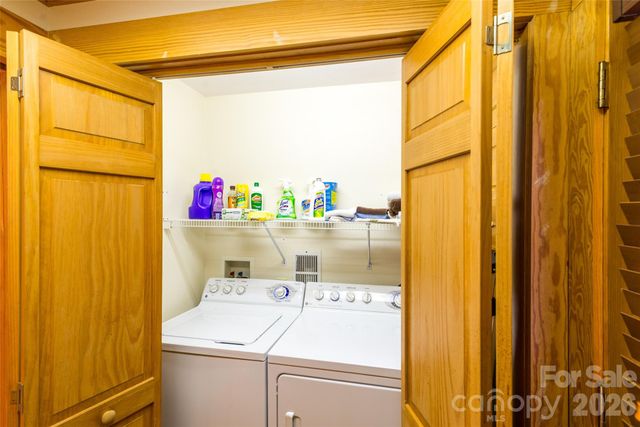 3458 Dicks Creek Road, Whittier, NC 28789