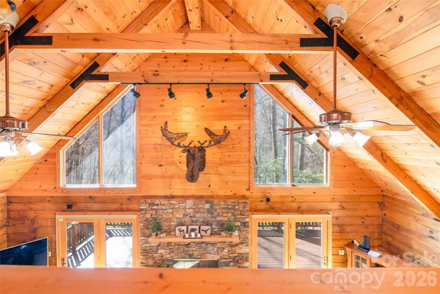 3458 Dicks Creek Road, Whittier, NC 28789