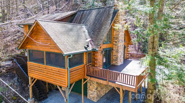 3458 Dicks Creek Road, Whittier, NC 28789