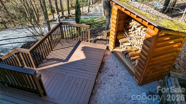 3458 Dicks Creek Road, Whittier, NC 28789