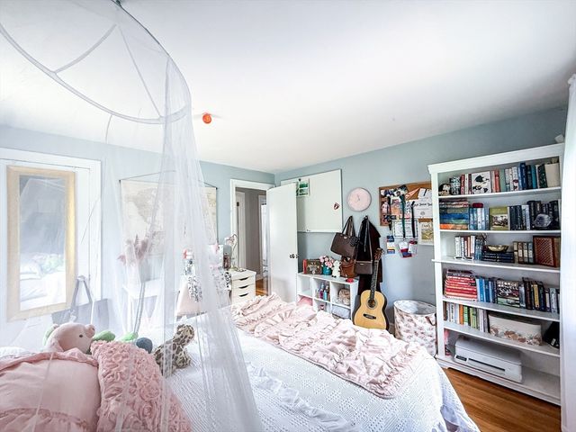 19 Hawthorne Rd, Ashland, MA 01721