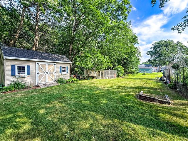 19 Hawthorne Rd, Ashland, MA 01721