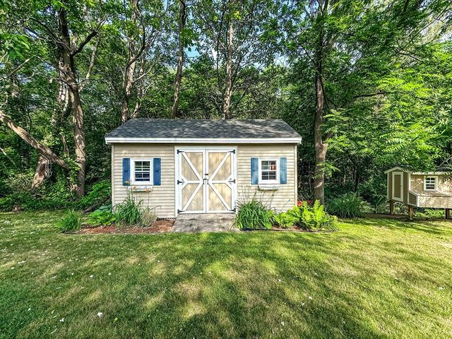 19 Hawthorne Rd, Ashland, MA 01721