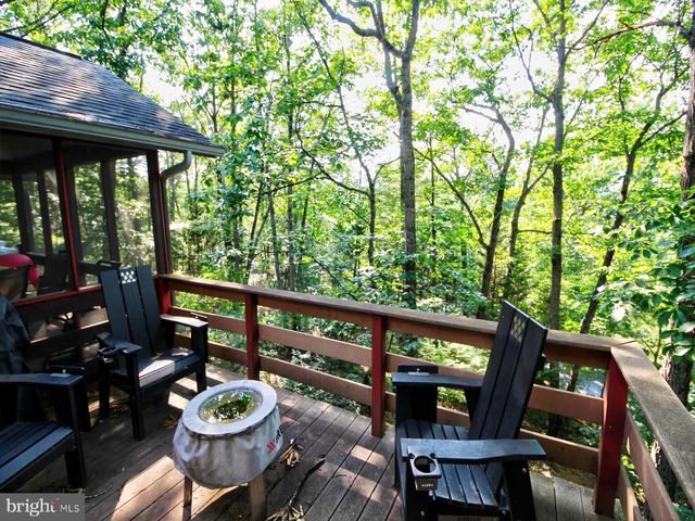 141 MALLARD DR, Basye, VA 22810