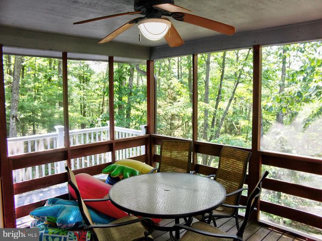 141 MALLARD DR, Basye, VA 22810