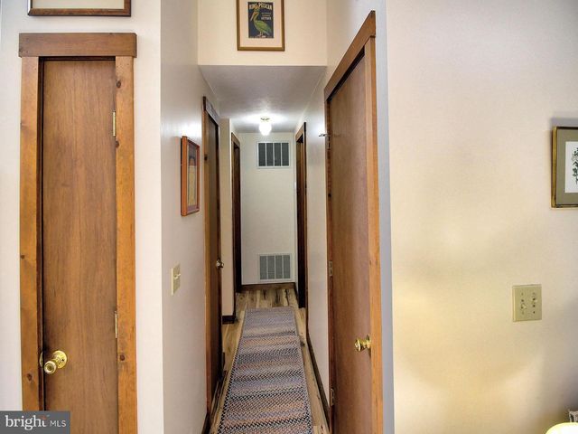 141 MALLARD DR, Basye, VA 22810