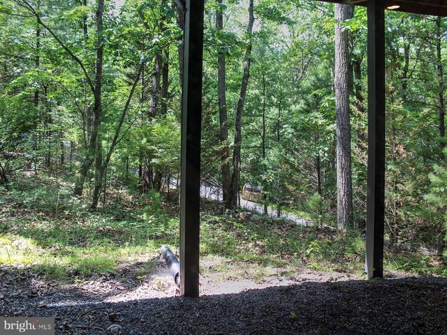 141 MALLARD DR, Basye, VA 22810