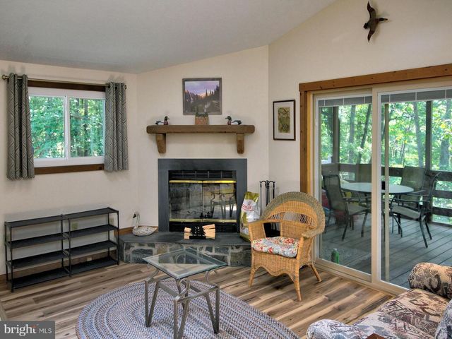 141 MALLARD DR, Basye, VA 22810