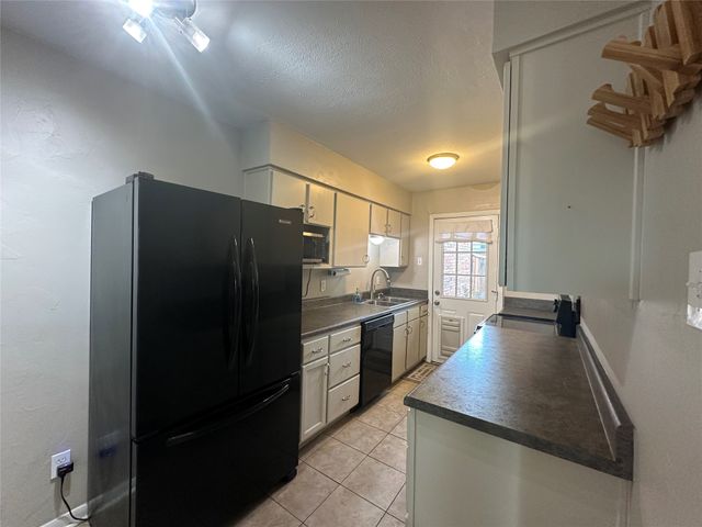 13747 Brookgreen Circle, Dallas, TX 75240