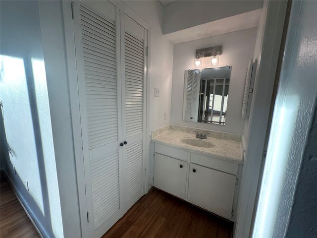 13747 Brookgreen Circle, Dallas, TX 75240