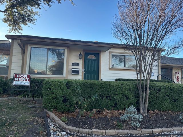 13747 Brookgreen Circle, Dallas, TX 75240
