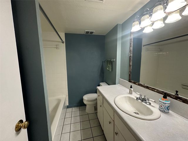 13747 Brookgreen Circle, Dallas, TX 75240