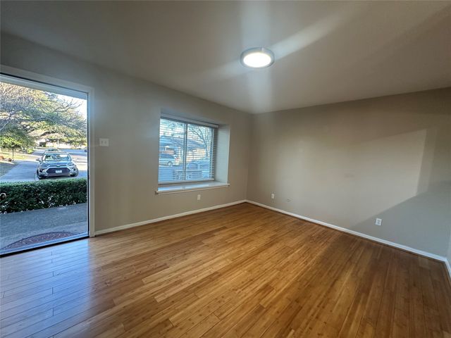 13747 Brookgreen Circle, Dallas, TX 75240