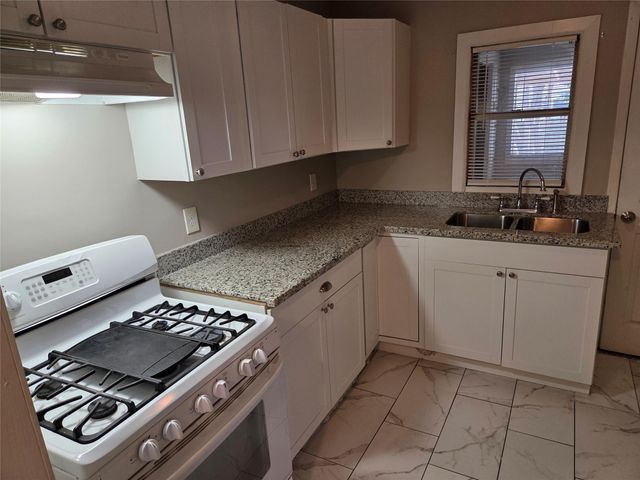 505 Peggy Street, Baytown, TX 77520