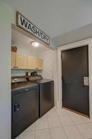 121 Cherry Street W, Stillwater, MN 55082