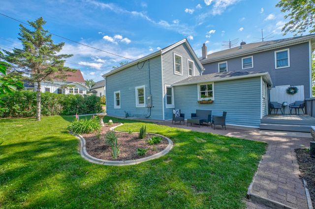 121 Cherry Street W, Stillwater, MN 55082