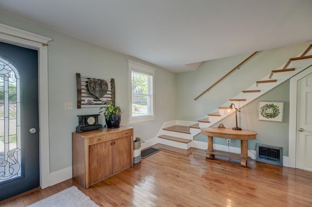 121 Cherry Street W, Stillwater, MN 55082
