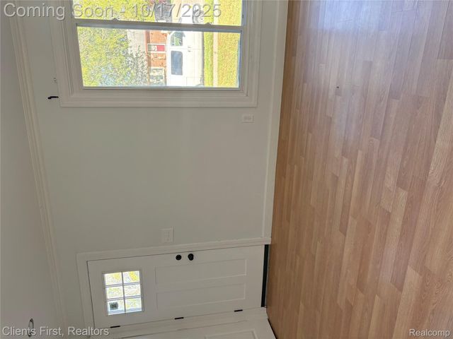 251 Helen Street, Garden City, MI 48135