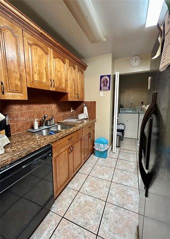 2916 NW 55th Ave 2D, Lauderhill, FL 33313