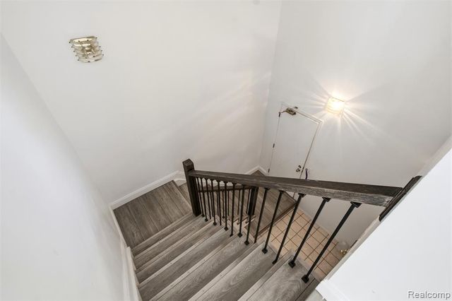29825 Indian Trail Trail, Farmington Hills, MI 48331