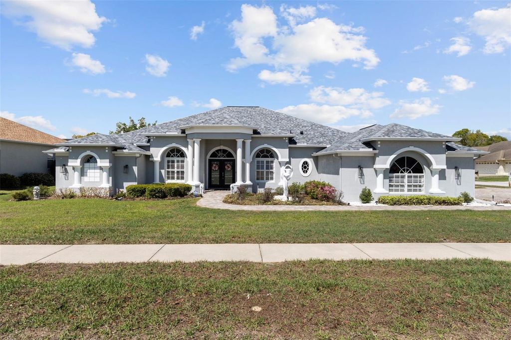 Image 2 of property listing at 4061 MISTY VIEW DRIVE, Spring Hill, FL 34609