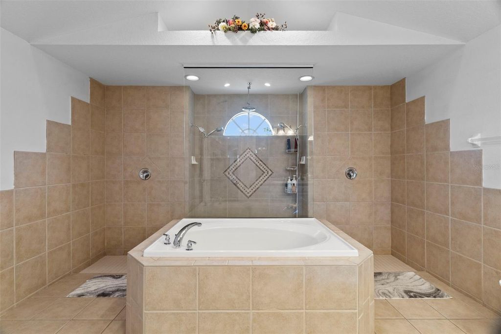 Image 36 of property listing at 4061 MISTY VIEW DRIVE, Spring Hill, FL 34609