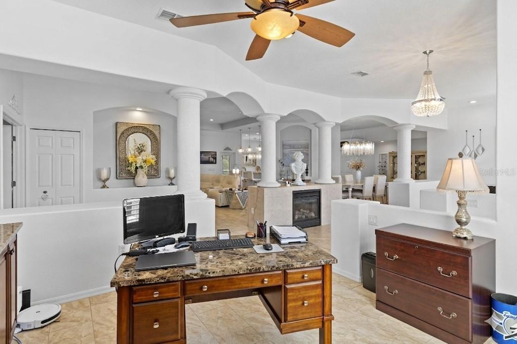 Image 10 of property listing at 4061 MISTY VIEW DRIVE, Spring Hill, FL 34609