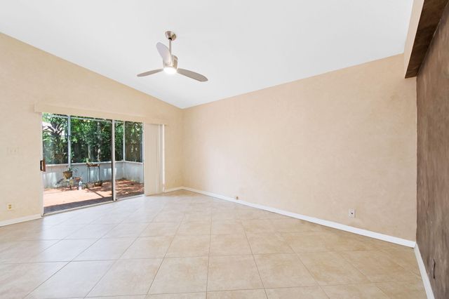 2712 Cayenne Avenue, Cooper City, FL 33026