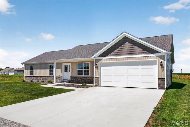 4819 Fitz James, Highland, IL 62249